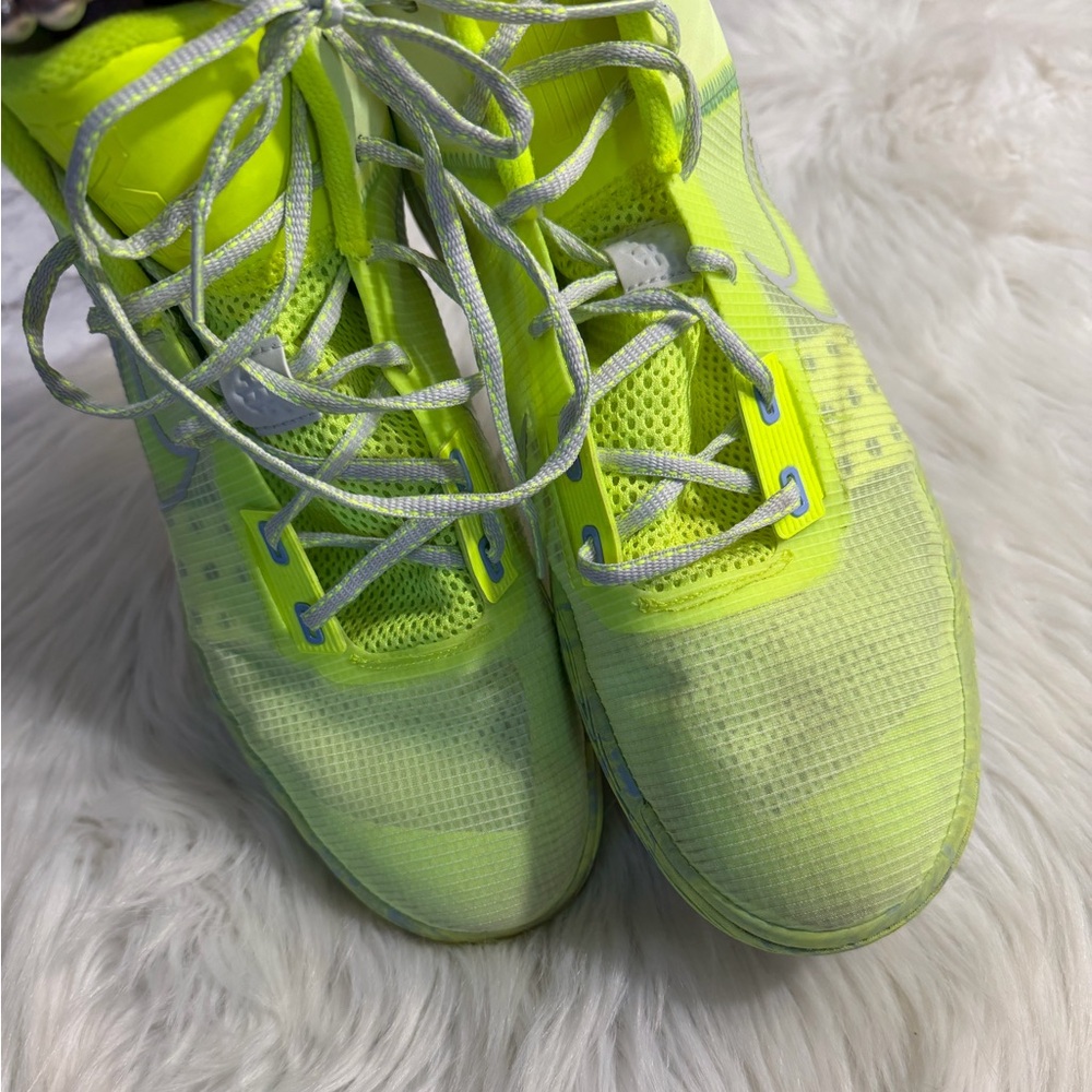 Nike Kyrie Flytrap 4 Barely Volt basketball Sneakers Size 14 - Picture 2 of 6
